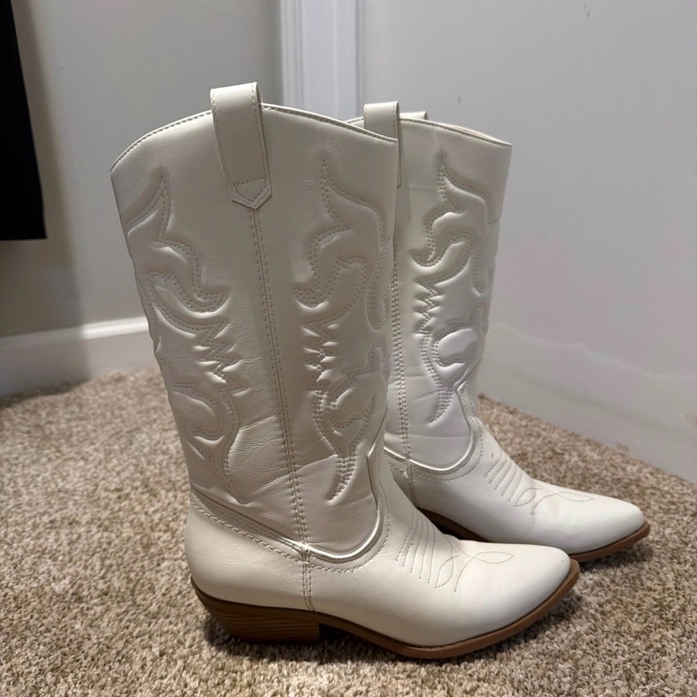 White Western Cowboy Boots
